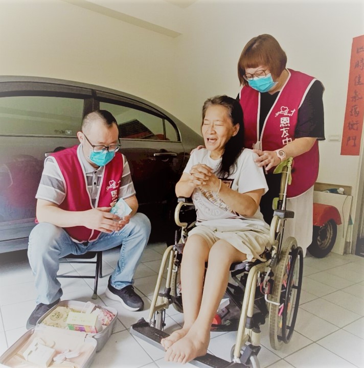 獨居的阿惠姊妹