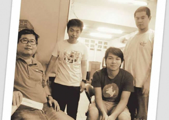 照片右邊第二位是常來關心台南恩友的志工