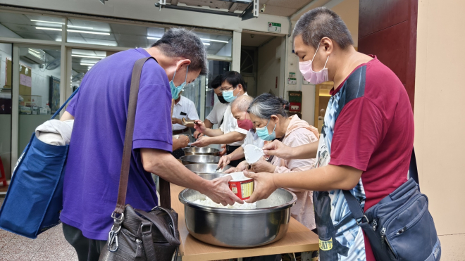 台北恩友中心 聚會及供餐