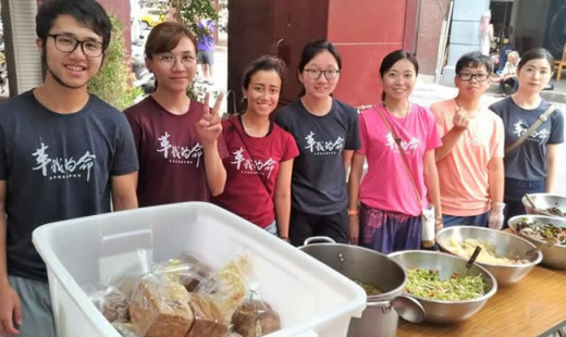 來自香港建道神學院的同學們，前來 台北恩友中心 參訪
